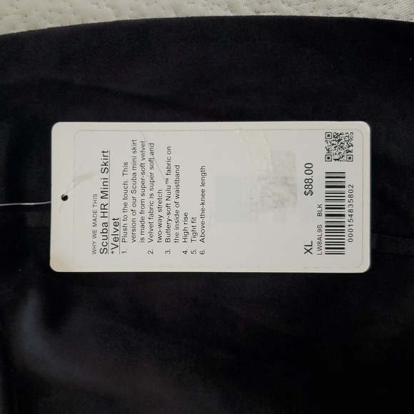 NWT Lululemon Scuba HR Mini Skirt Special Edition Black Velvet SZ L - Picture 4 of 5